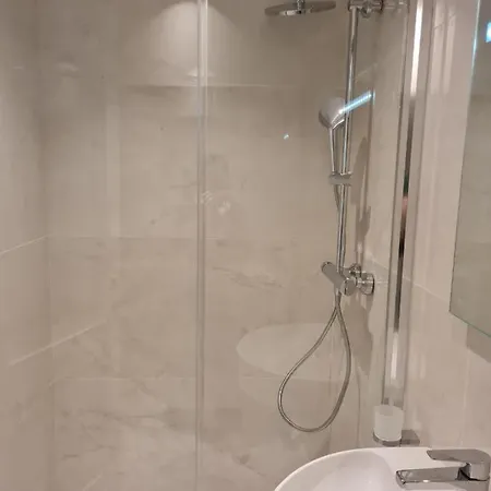 Typical Maltese Maisonette In St.julians Apartment *