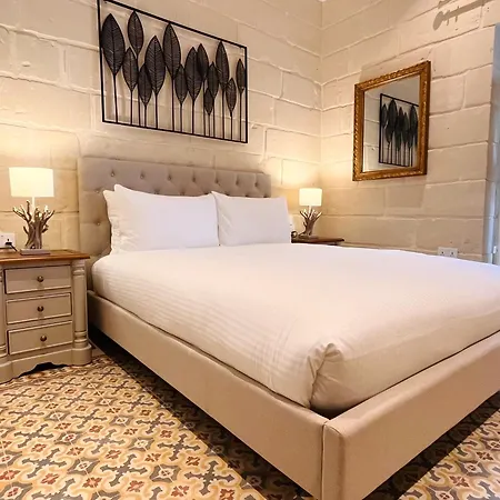Appartamento Typical Maltese Maisonette In St.julians San Giuliano