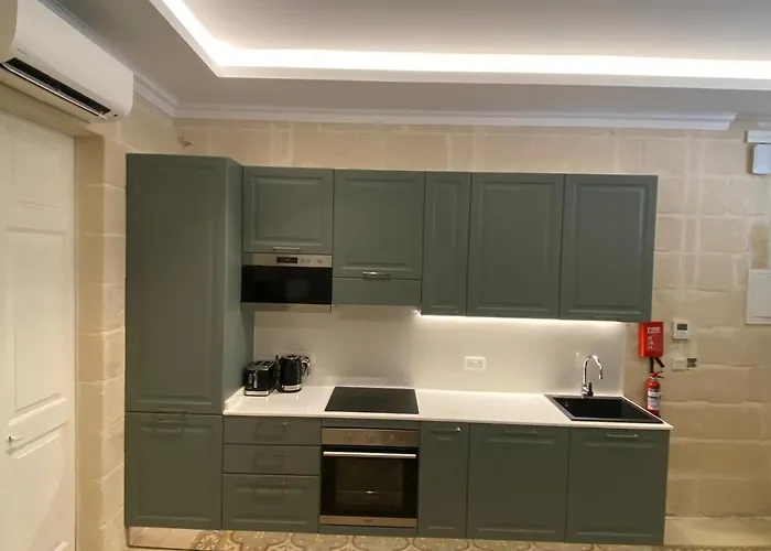 Typical Maltese Maisonette In St.julians شقة *