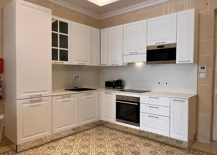 Typical Maltese Maisonette In St.julians *