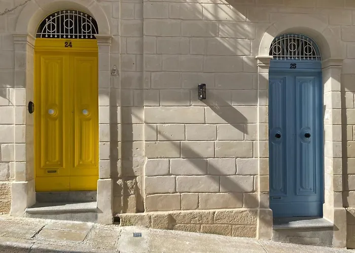 شقة Typical Maltese Maisonette In St.julians *
