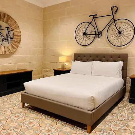 Typical Maltese Maisonette In St.julians * Saint Julian's